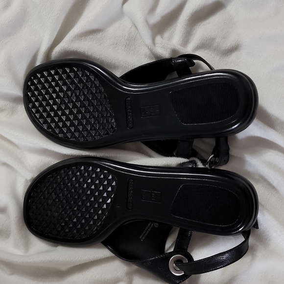 BNT Aerosoles Chlearstory Black - Picture 2 of 7